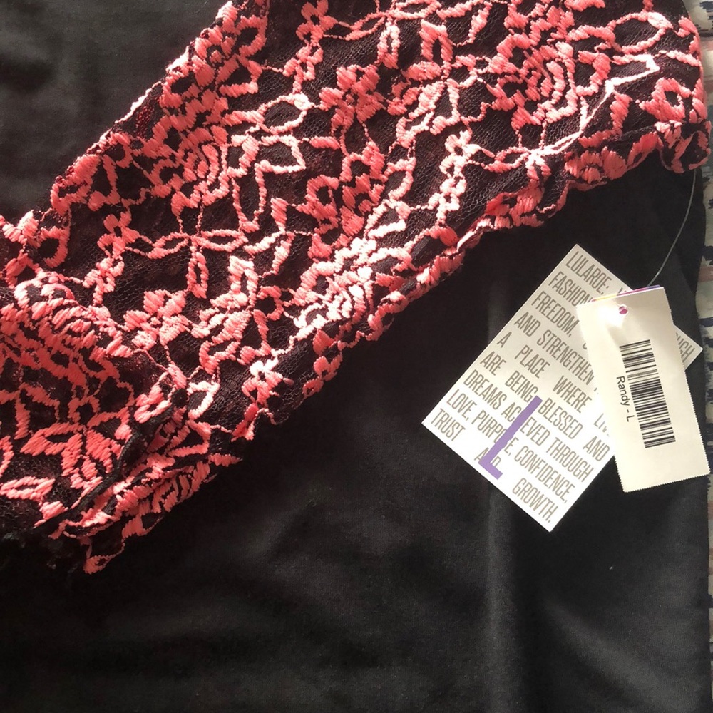 Lularoe Randy T-shirt with pink lace sleeves